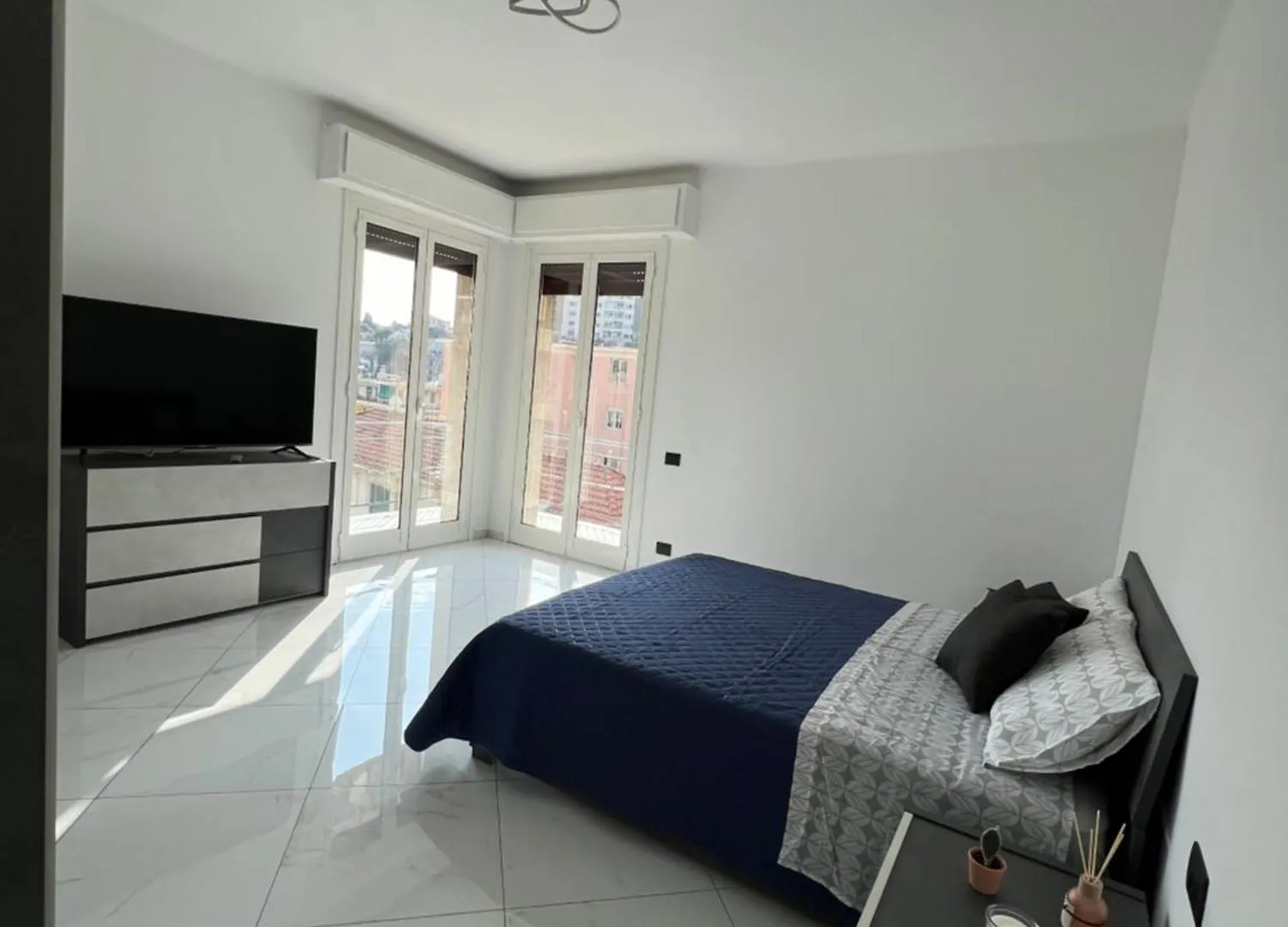 Baru'S Home Sanremo 0*,